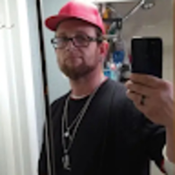 Meet your Posher, Kenneth - Picture 1 of 1